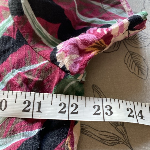 Nani Hawaiian Blouse - Picture 8 of 8